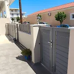 ενοικιαζόμενα 
