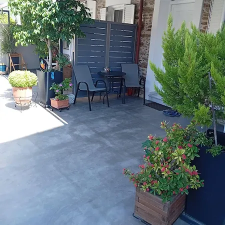 ενοικιαζόμενα 